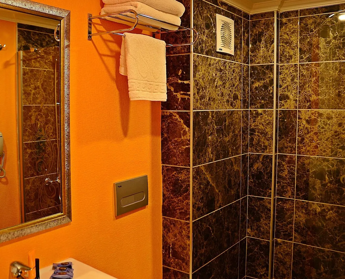 Banu Hotel Luxury مرمريس